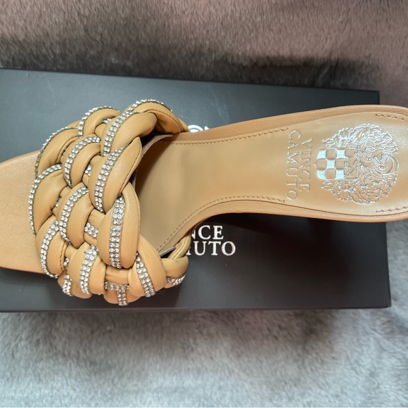 Rayley slide sandal from Vince Camuto. - Picture 8 of 11